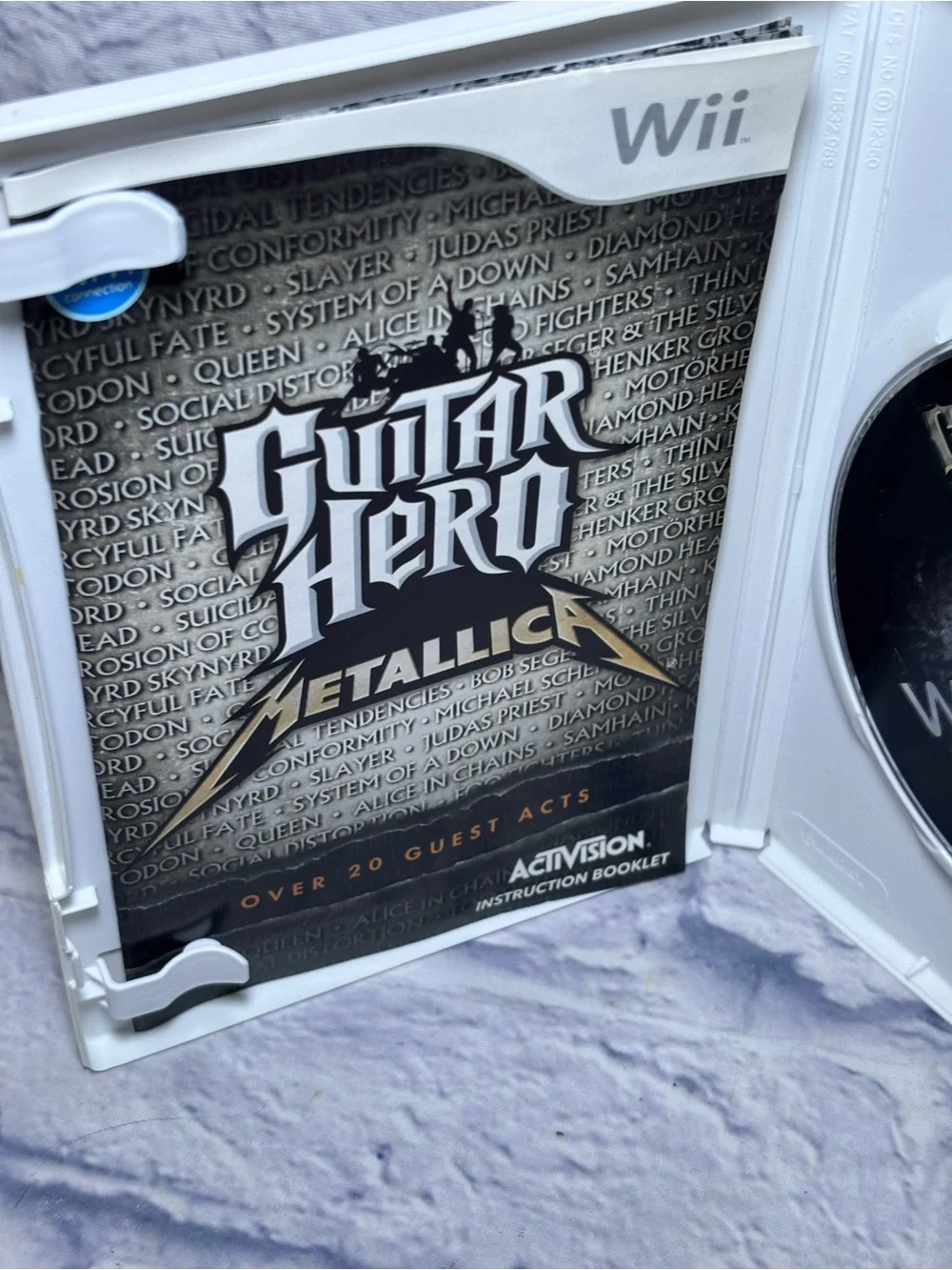 Guitar Hero Metallica (Nintendo Wii 2009) Complete CIB